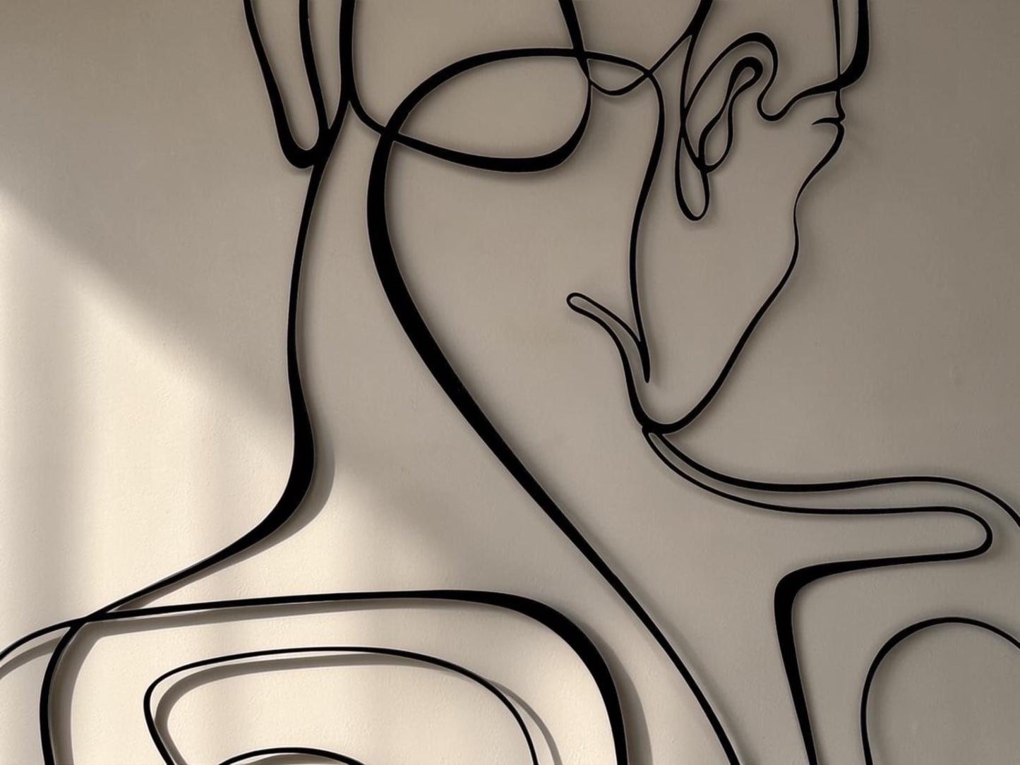 Feminine Line — Metal Wall Decor